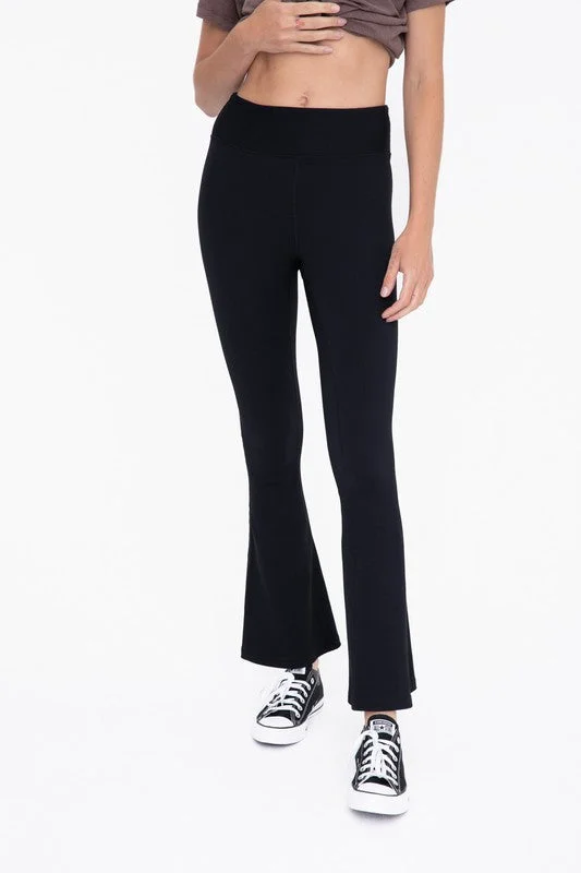 Flared High-Waist Leggings *Online Only*