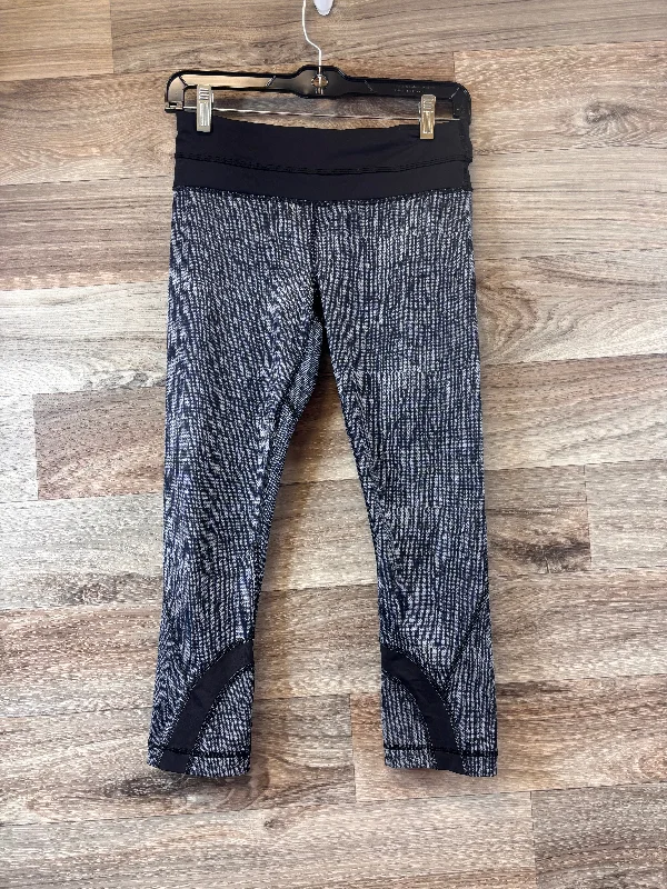 Athletic Leggings Capris By Lululemon In Grey, Size: S